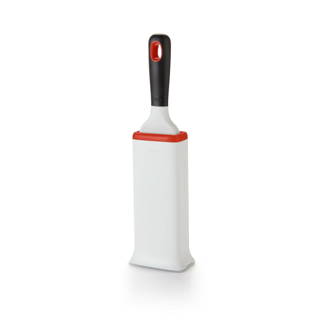 OXO Good Grips FurLifter Selbstreinigende Flusenbürste/Möbelbürste, Weiss, Garment