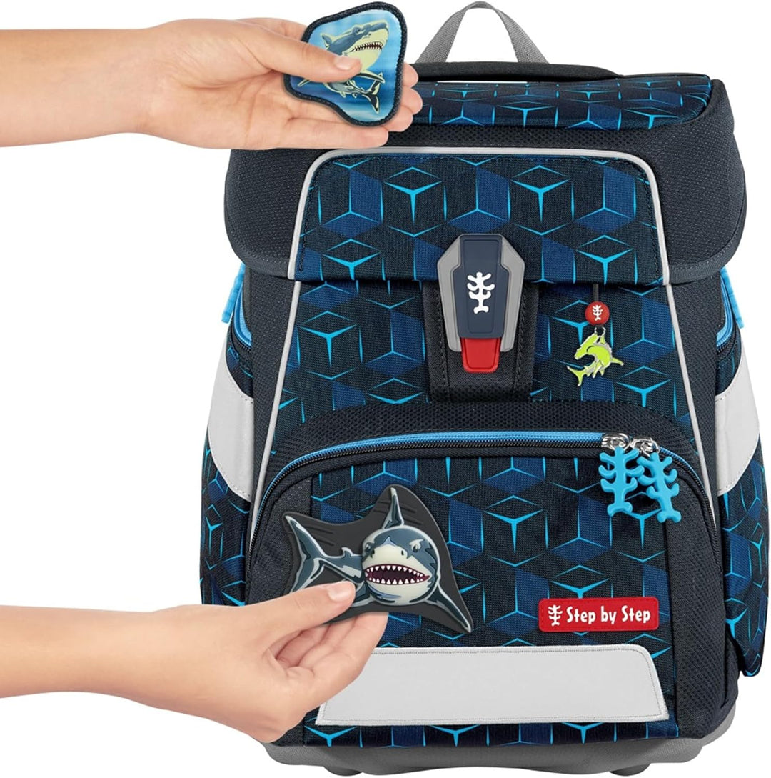 Step by Step Magic Mags Glow „Shark Dexter“, 3-teilig, 2 Magnet-Applikationen und 1 Anhänger, Hai, M