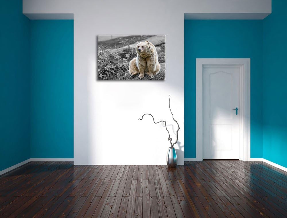 niedlicher Grizzly auf Stein schwarz/weiss auf Leinwand, XXL riesige Bilder fertig gerahmt mit Keilr