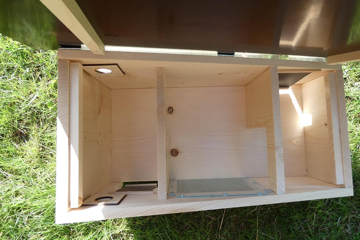 Luxus Igelfutterhaus mit Beobachtungsfenster 80cm x 40cm x 32cm Igelhotel 18mm Vollholz Witterungsbe