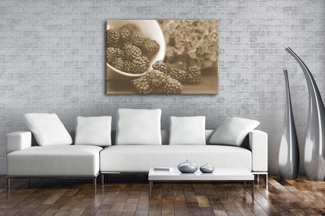 deyoli appetitliche Himbeeren Format: 100x70 Effekt: Sepia als Leinwand, Motiv fertig gerahmt auf Ec