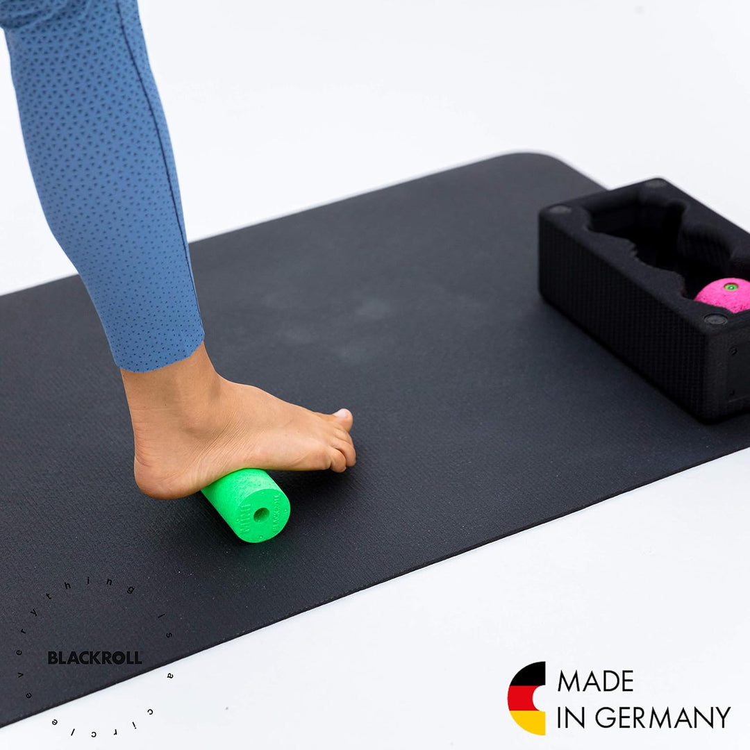 BLACKROLL® BLOCK - das Original. Yoga-Block mit abgestimmtem Faszien-Ball und kleiner Faszien-Rolle