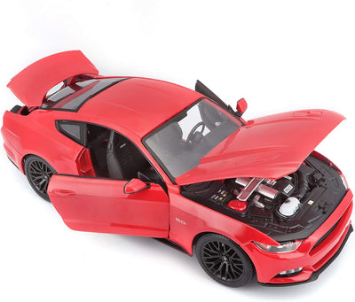 Maisto Ford Mustang '15: Modellauto mit Federung, Massstab 1:18, Türen und Motorhaube beweglich, Fer