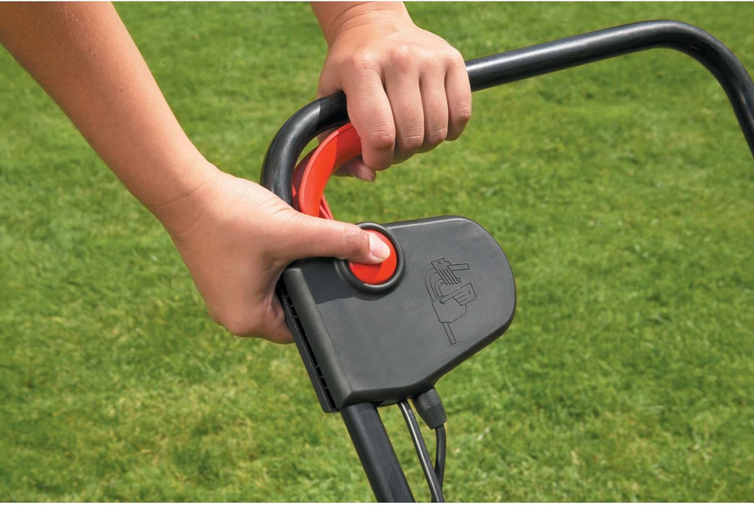 Black+Decker Elektro-Rasenlüfter (600W, zur ganzjährigen Rasenpflege, 30 cm Arbeitsbreite, 3 Arbeits