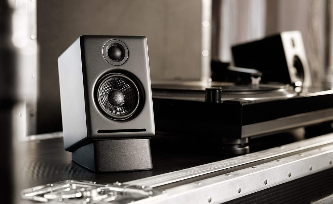 Audioengine A2+ 60W Aktiver Desktop-Lautsprecher | Integrierter DAC &amp; Analogverstärker | Direkter US