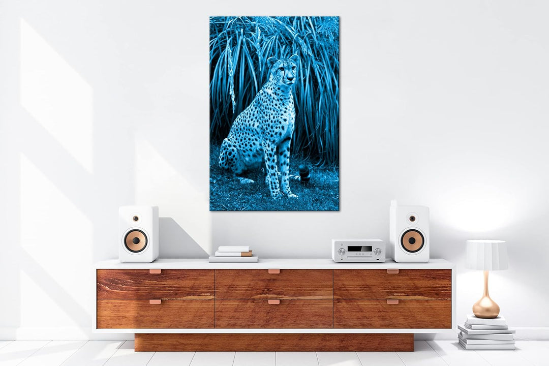 deyoli sitzender Gepard Format 80x60 Effekt: Monocrome Blau als Leinwandbild, Motiv fertig gerahmt a