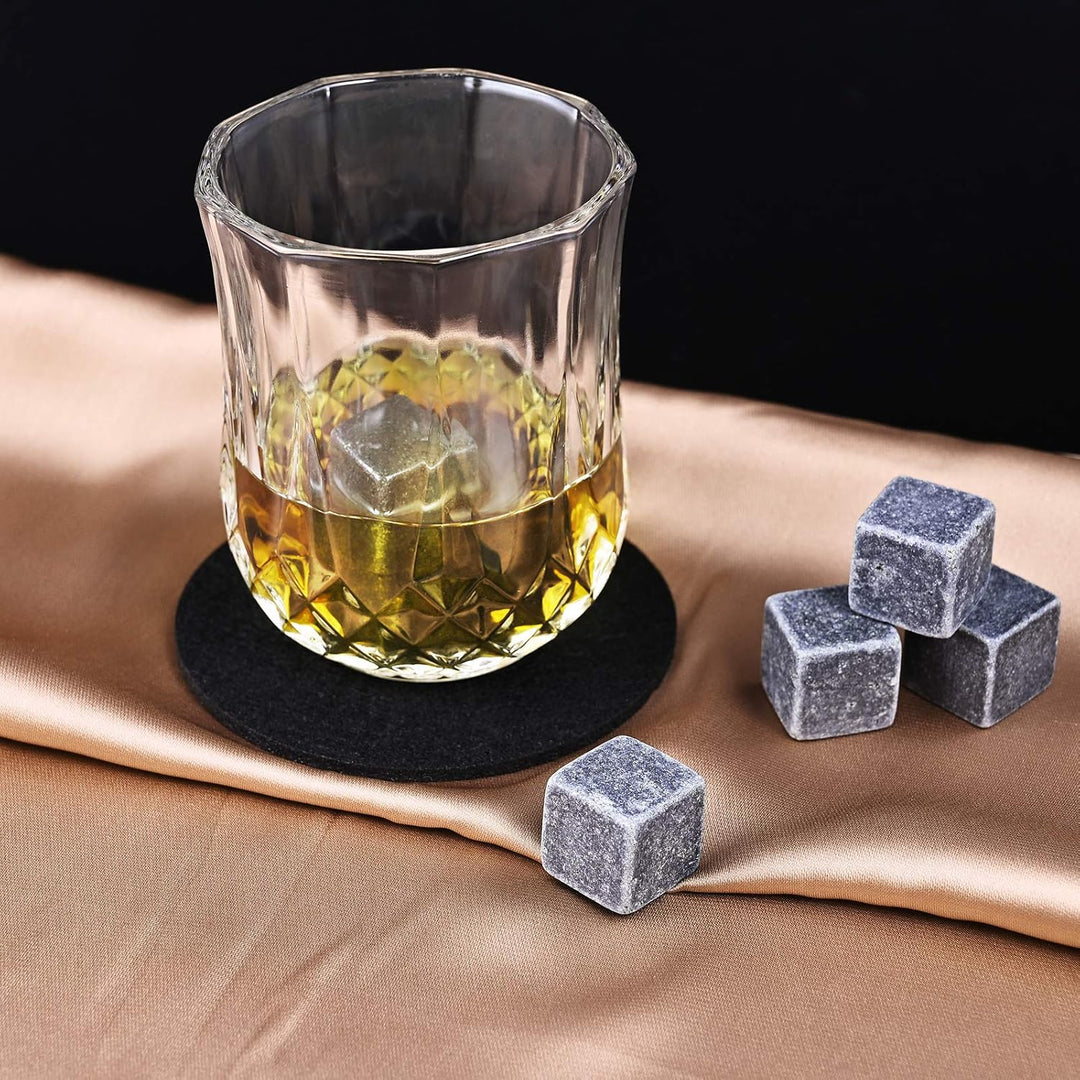 Goldge Whisky-Geschenk-Set, 8 Kühlsteine aus schwarzem Granit, FDA-Vite Kühlung, 2 Whiskygläser &amp; Ba