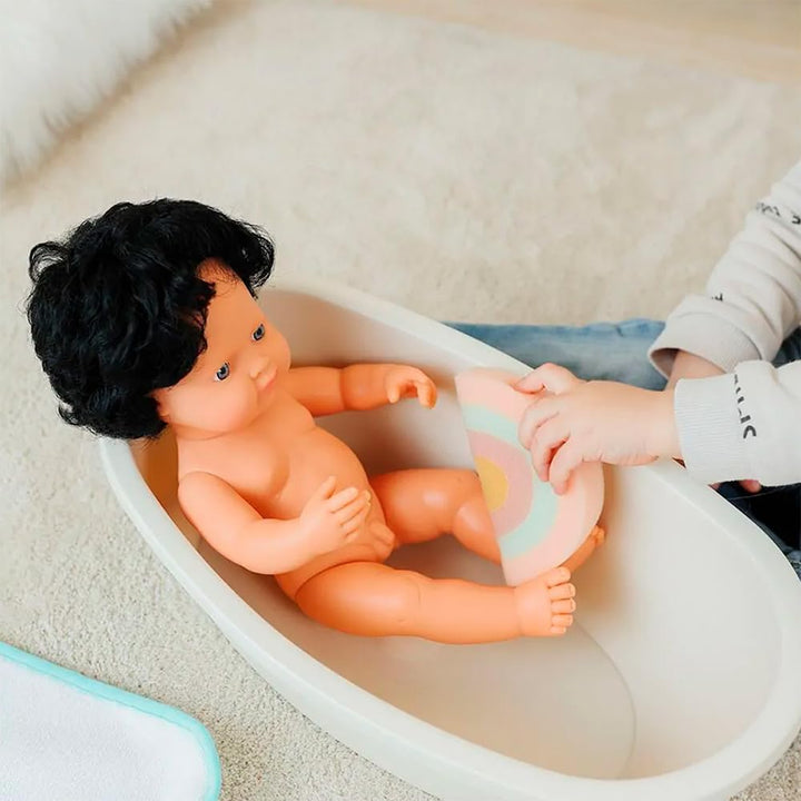 Miniland Dolls Badewanne mit Regenbogen-Schwamm, 31100, Beige