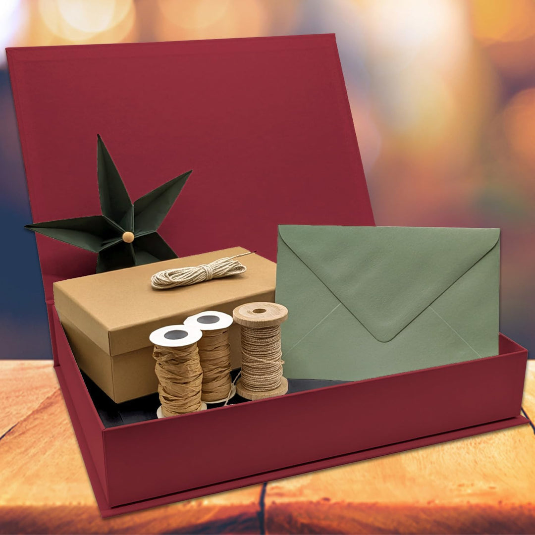NEUSER PAPIER Geschenkbox mit Klappdeckel - 2 Stück - DIN A4 - Dunkelrot bezogen - innen schwarz kas