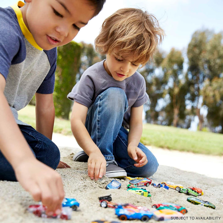 Hot Wheels FTB65 - Action Korkenzieher Crash Trackset, Auto Rennbahn mit 3 Loopings und Beschleunige