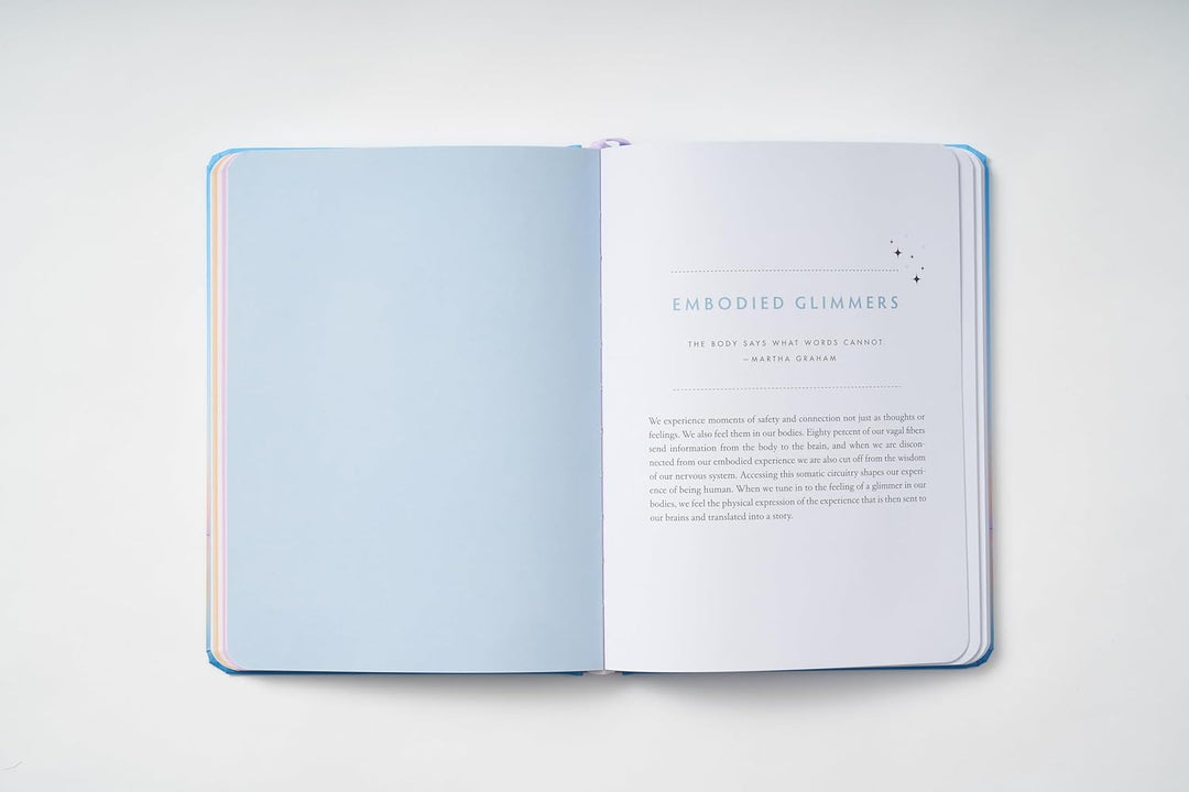 Glimmers Journal: Reflect on the Small Moments That Bring You Joy, Safety, and Connection, Gebundene