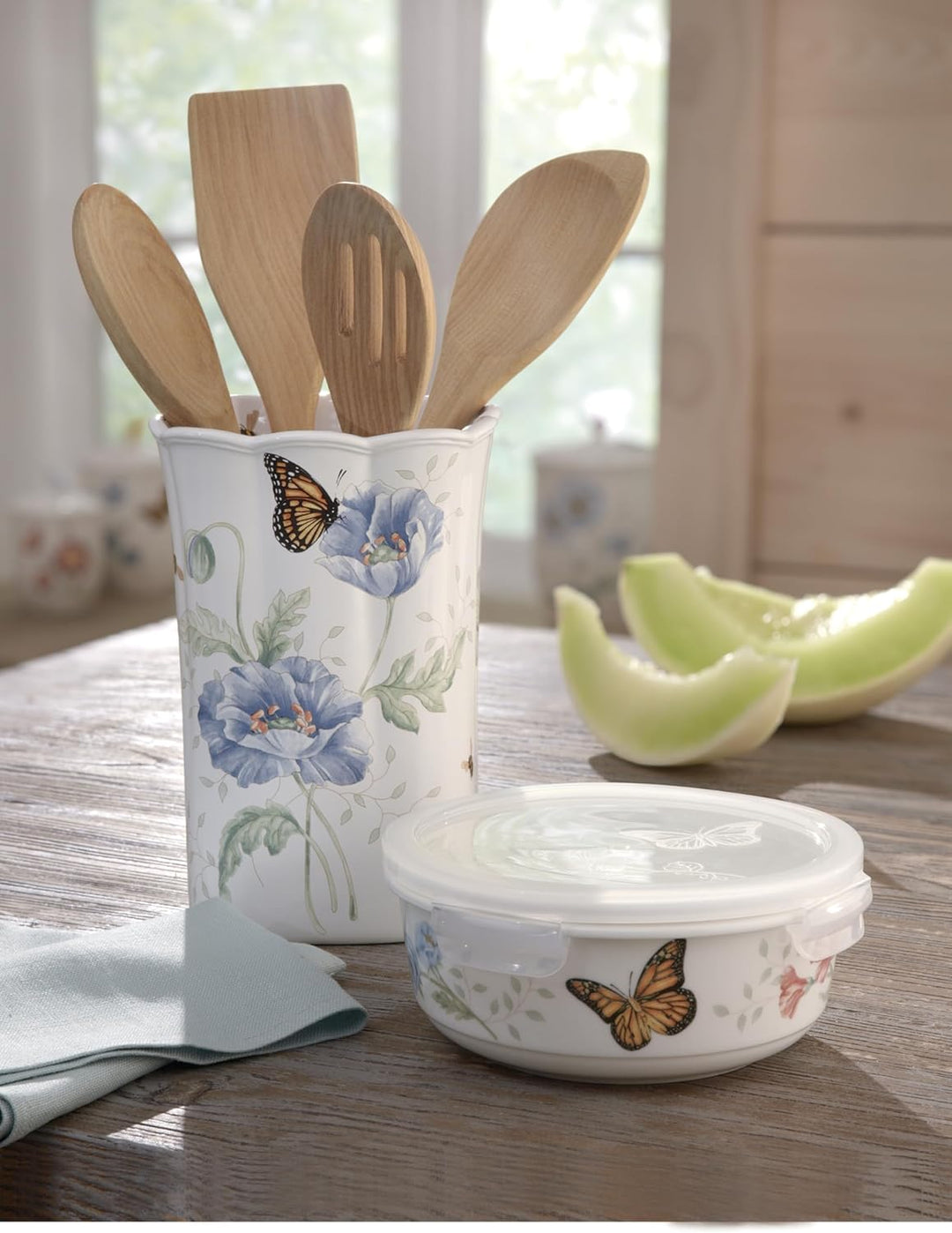 Lenox Butterfly Meadow Serve and Store 6.25" Bowl, White - 824646 Container, Round 6.25", Container,