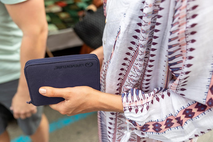 Lifeventure Geldbörse im Mini Reisen mit RFID-Schutz Marineblau, Marineblau