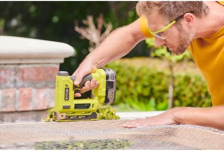 RYOBI 18 V ONE+ Akku-Tacker R18ST50-0 (Rückenbreite 10 mm, Klammerkapazität 6-14mm, Magazinkapazität