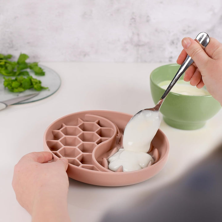 ne&no® Anti Schling Napf für Hunde und Katzen I Slow Feeder I Leckmatte Hund mit grossem Saugnapf I