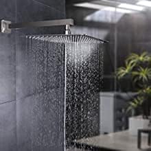 13.8 inch Duscharm mit Flansch quadratische an der Wand befestigte örtlich festgelegte Regen Duschko