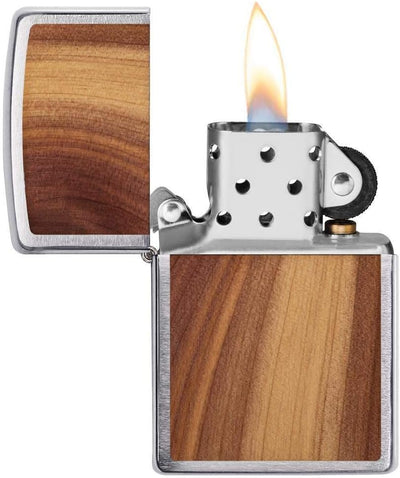 Zippo 29900 Woodchuck Feuerzeug mit Zedern-Motiv, Winddicht, Chrom, reguläre Passform