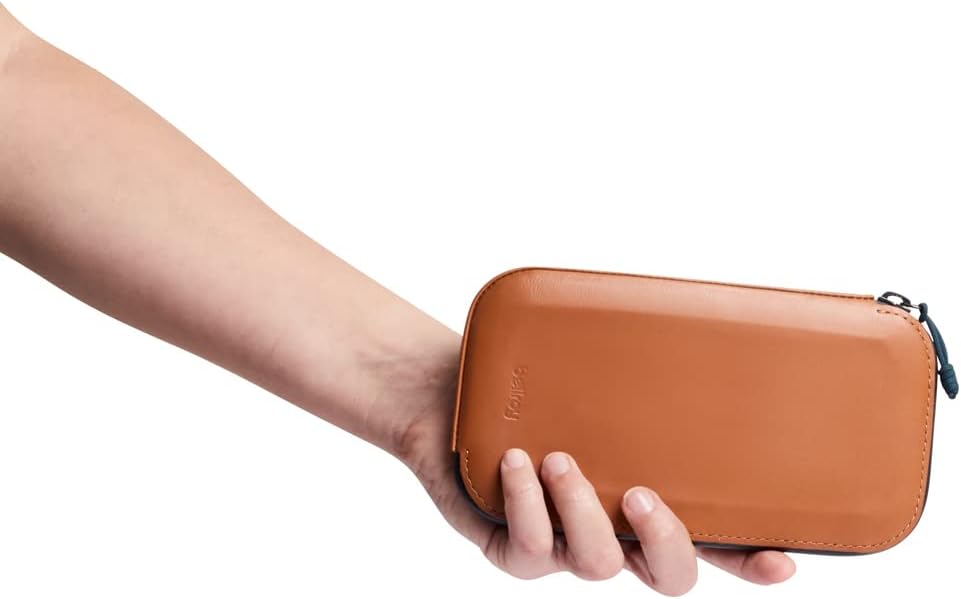 Bellroy All-Conditions Phone Pocket Plus - Bronze, Bronze