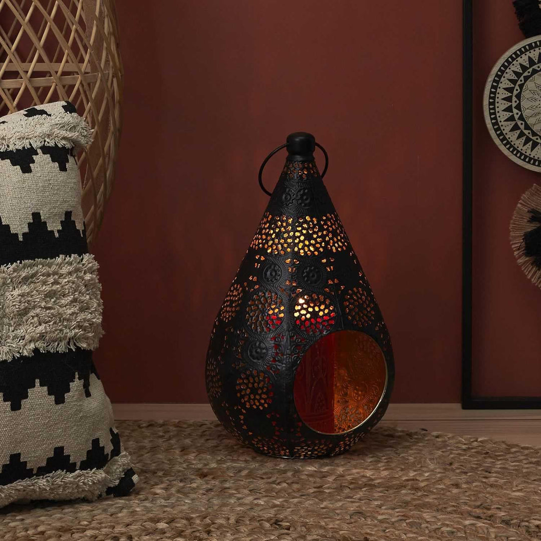HOME DECO FACTORY, HD9106, Openwork Metal Lantern with elegant Design, ideal as a Candle Holder or t