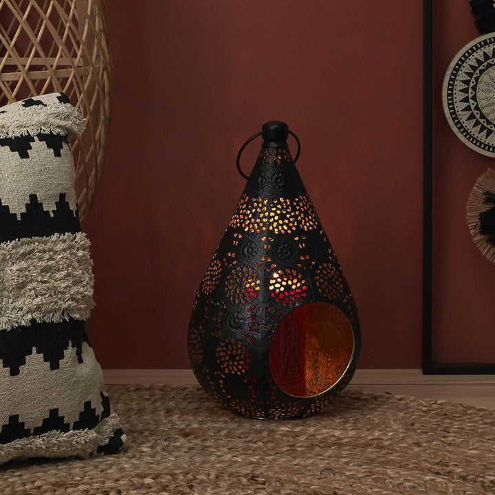 HOME DECO FACTORY, HD9106, Openwork Metal Lantern with elegant Design, ideal as a Candle Holder or t