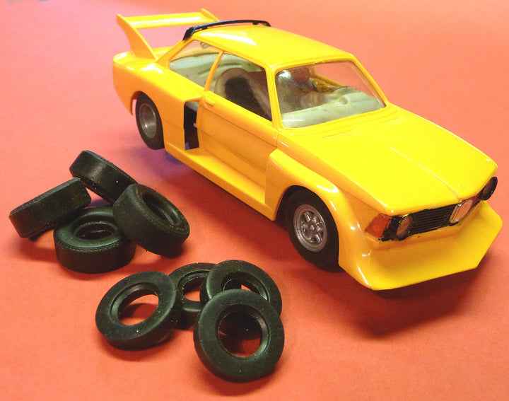 Generisch Slotcar 8-STÜCK Reifen VORNE + HINTEN für Carrera UNIVERSAL oder SERVO 132 "Made in German