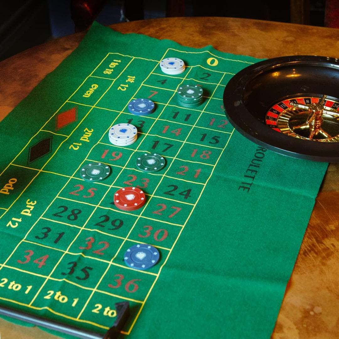 Talking Tables Casino Night Game Kit - Play Poker, Blackjack, Roulette - Glücksspielset für Erwachse