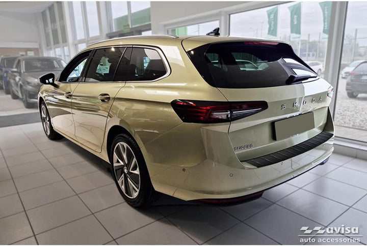 Avisa Matt-Schwarz Edelstahl Heckstossstangenschutz kompatibel mit Skoda Superb IV Combi 2023- 'Ribs