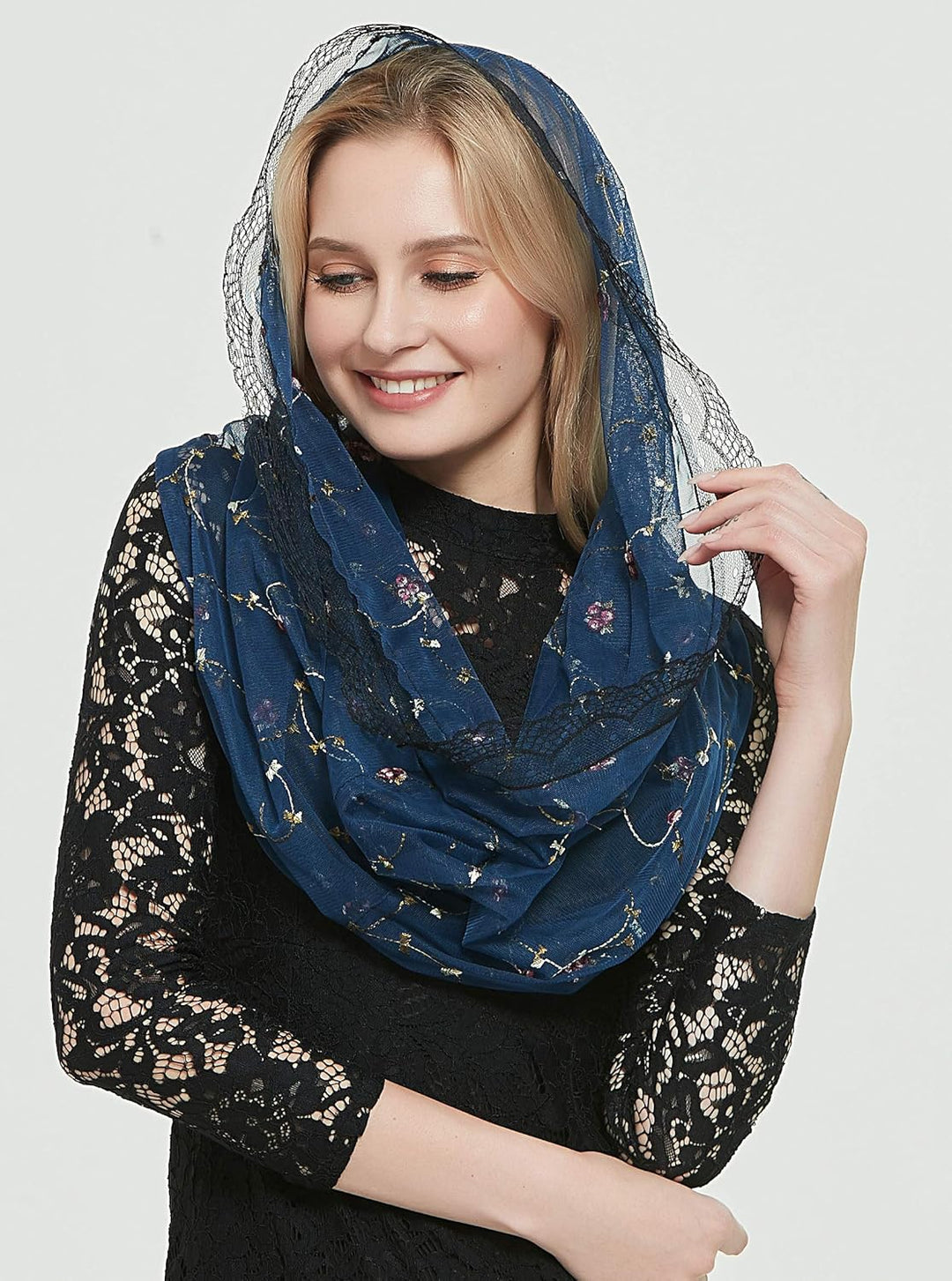 Orthodoxer Schleier Kopfbedeckung mit bestickten Blumen Katholische Kapelle Mantilla Schleier V50 Ma