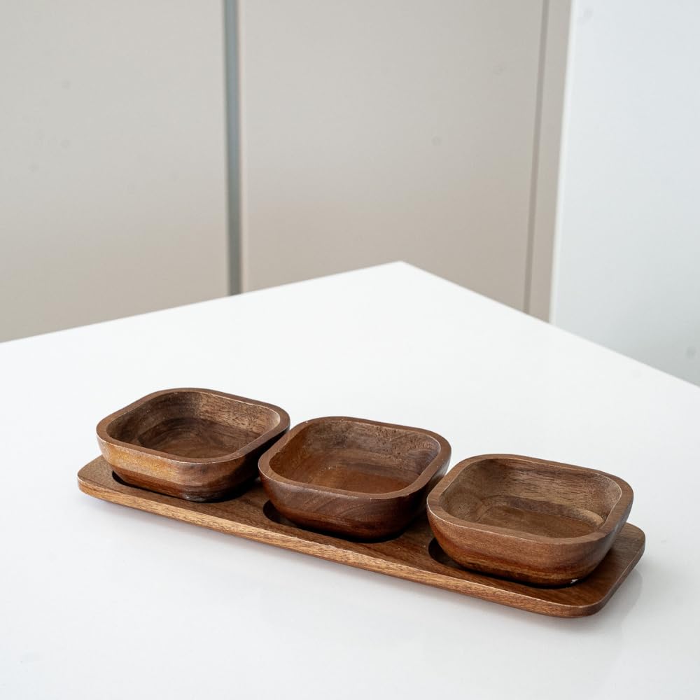 Zoha Handgefertigtes Akazienholz Schalen-Set - 3 Schalen mit Tablett - 33 x 10,8 cm, Naturbelassen f