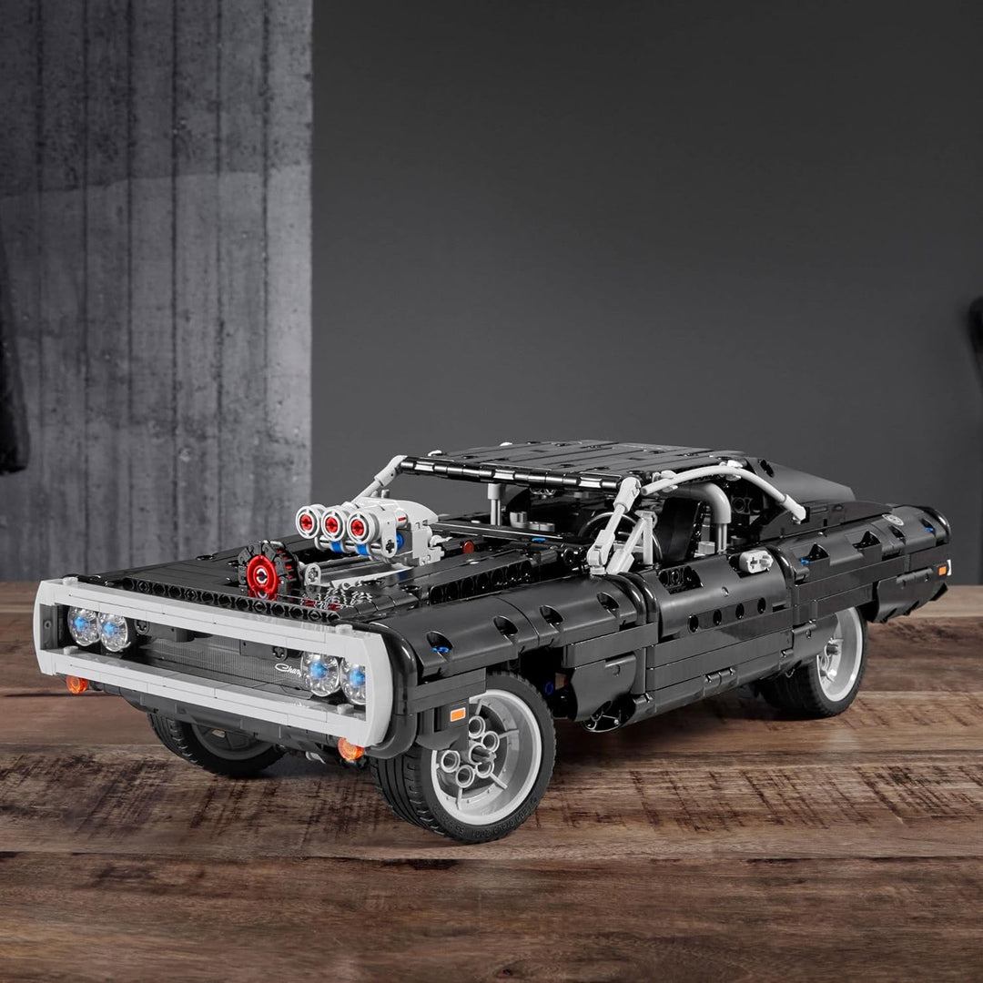 LEGO 42111 Technic Dom's Dodge Charger, Fast and Furious Modellauto für Kinder und Erwachsene, Rennw
