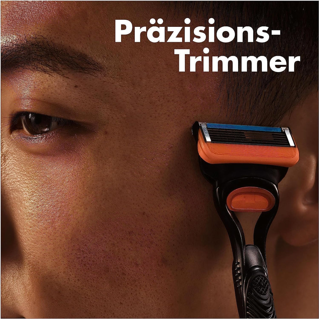 Gillette Fusion 5 Nassrasierer Herren, Rasierer + 4 Rasierklingen mit 5-fach Klinge, Geschenk für Mä