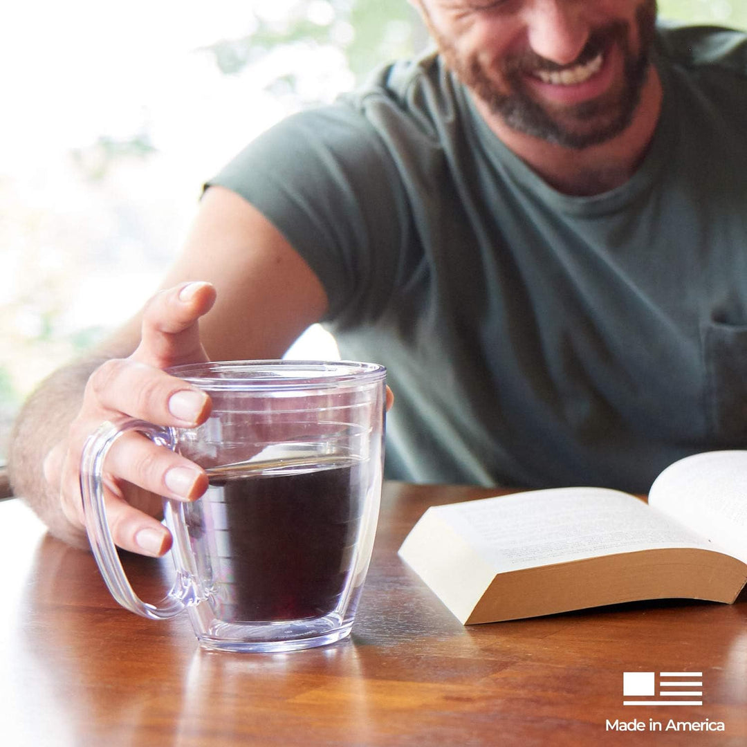 Tervis Doppelwandiger Harry-Potter-Becher mit Gläsern und Narben, hergestellt in den USA, hält Geträ