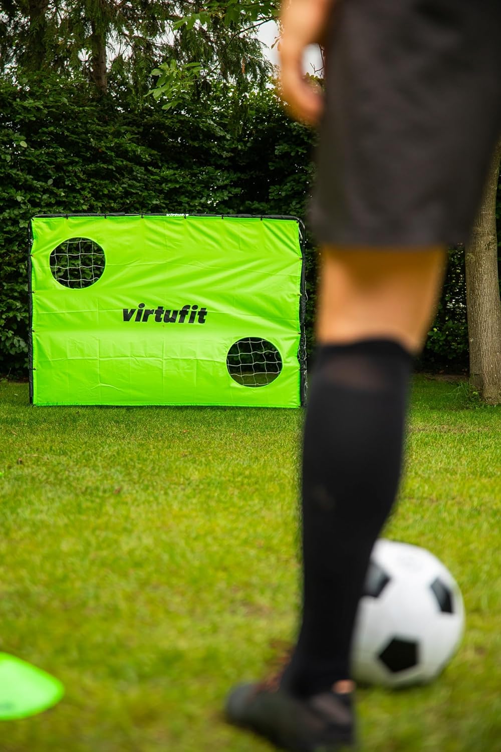 VirtuFit Fussballtor – Für Kinder & Erwachsene – Stabil & Wetterfest – Perfekt für Garten & Training