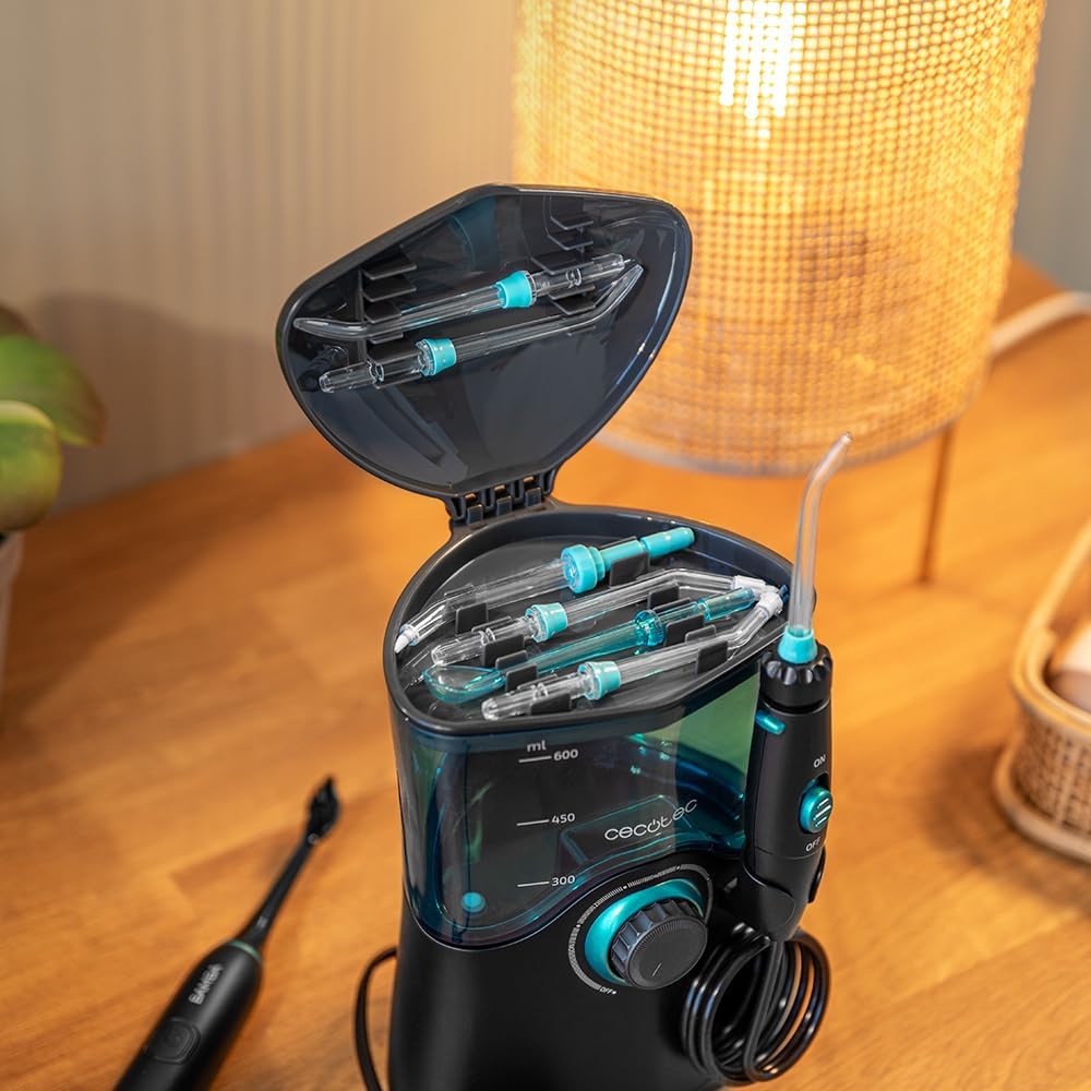 Cecotec Mundpflegezentrum Bamba ToothCare Jet Clean. 18 W, 600-ml-Irrigator, 10 Druckstufen, 7 Aufsä