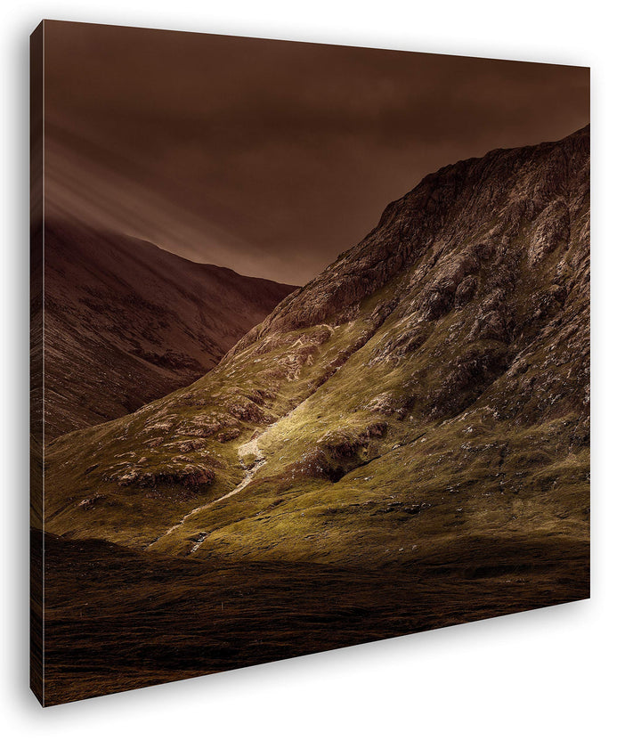 Leuchtende Landschaft in den Highlands Format: 70x70 als Leinwandbild, Motiv fertig gerahmt auf Echt