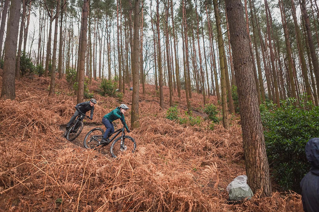 Altura Herren Esker Trail Wasserabweisende Mountainbike-Shorts – Schwarz – Grösse L Schwarz L, Schwa