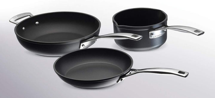 LE CREUSET Aluminium-Antihaft flache Pfanne, Ø 22 cm, Für alle Herdarten inkl. Induktion geeignet, A