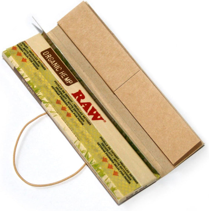 Raw dünnes Zigarettenpapier & Filter aus Bio-Hanf Connoisseur, King Size - 24 Heftchen