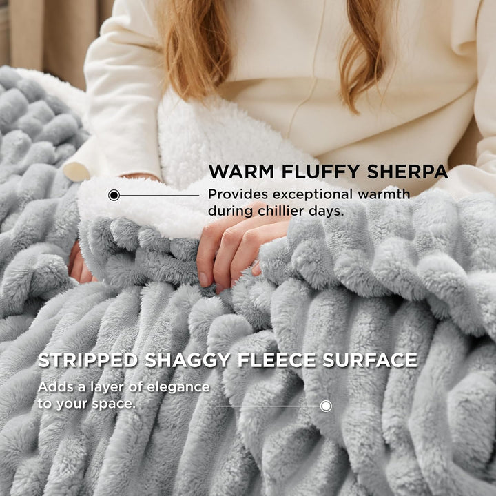 BEDSURE Sherpa Decke Hellgrau - Warme Dicke Kuscheldecke Flauschig, Sofadecke Couchdecke Winterdecke