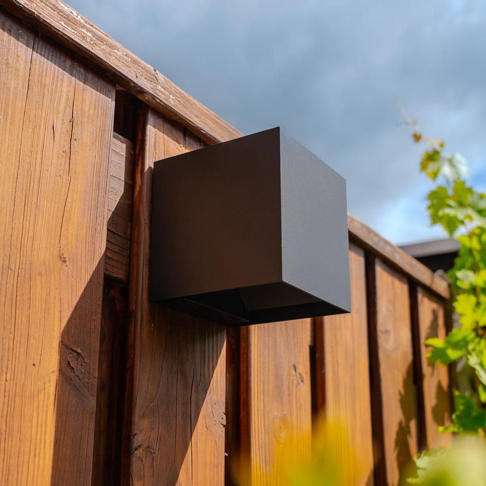 HOFTRONIC - Kansas LED Solar Wandleuchte mit Bewegungsmelder XL (15x15x15cm) - Aussenleuchte 3000K W