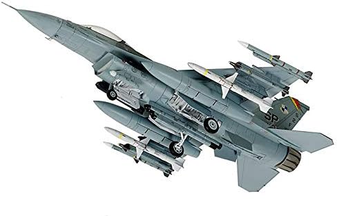 TAMIYA 300060788 - 1:72 F-16CJ Fighting Falcon mit Zurüstteilen, Grau