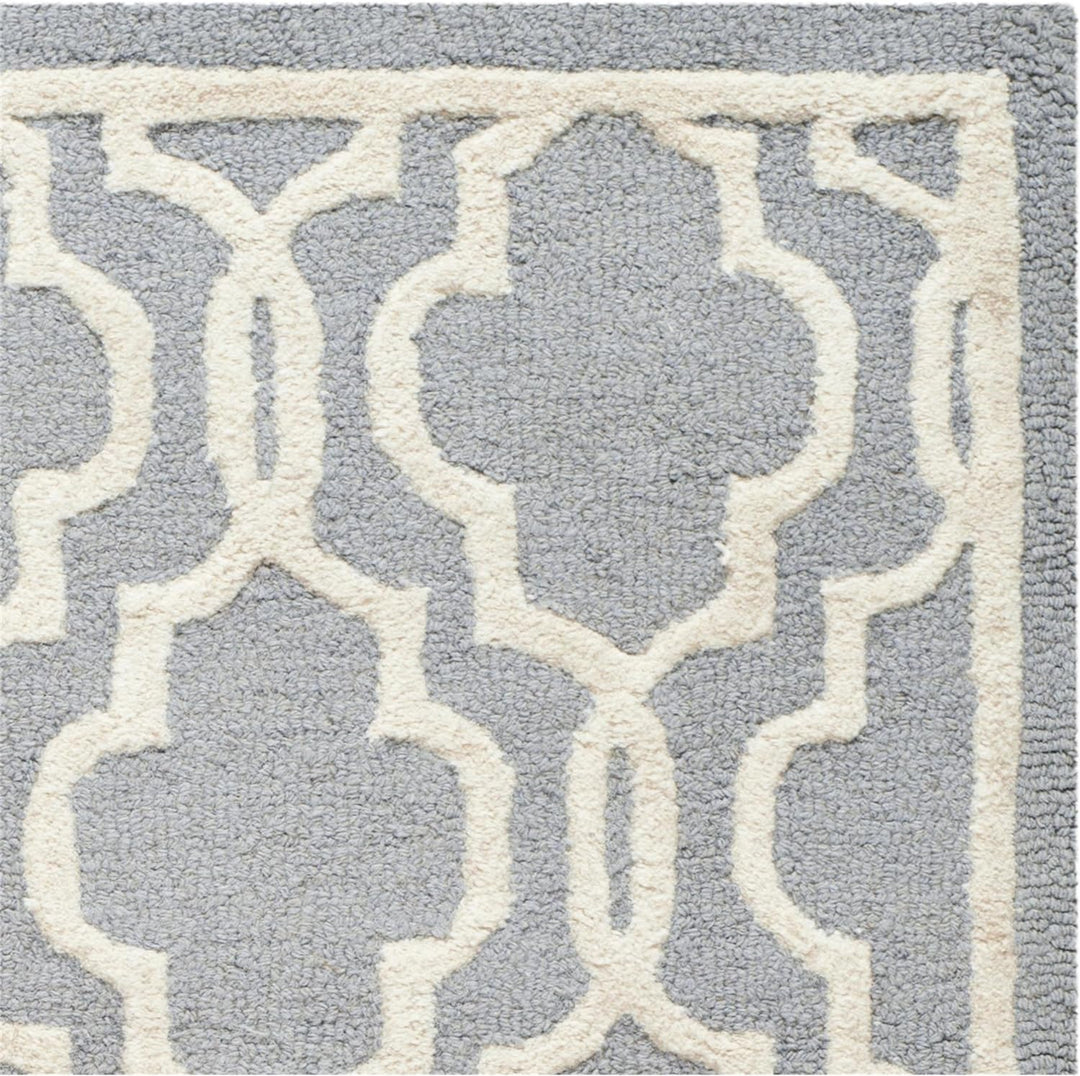 SAFAVIEH Spalier Teppich für Wohnzimmer, Esszimmer, Schlafzimmer - Cambridge Collection, Kurzer Flor