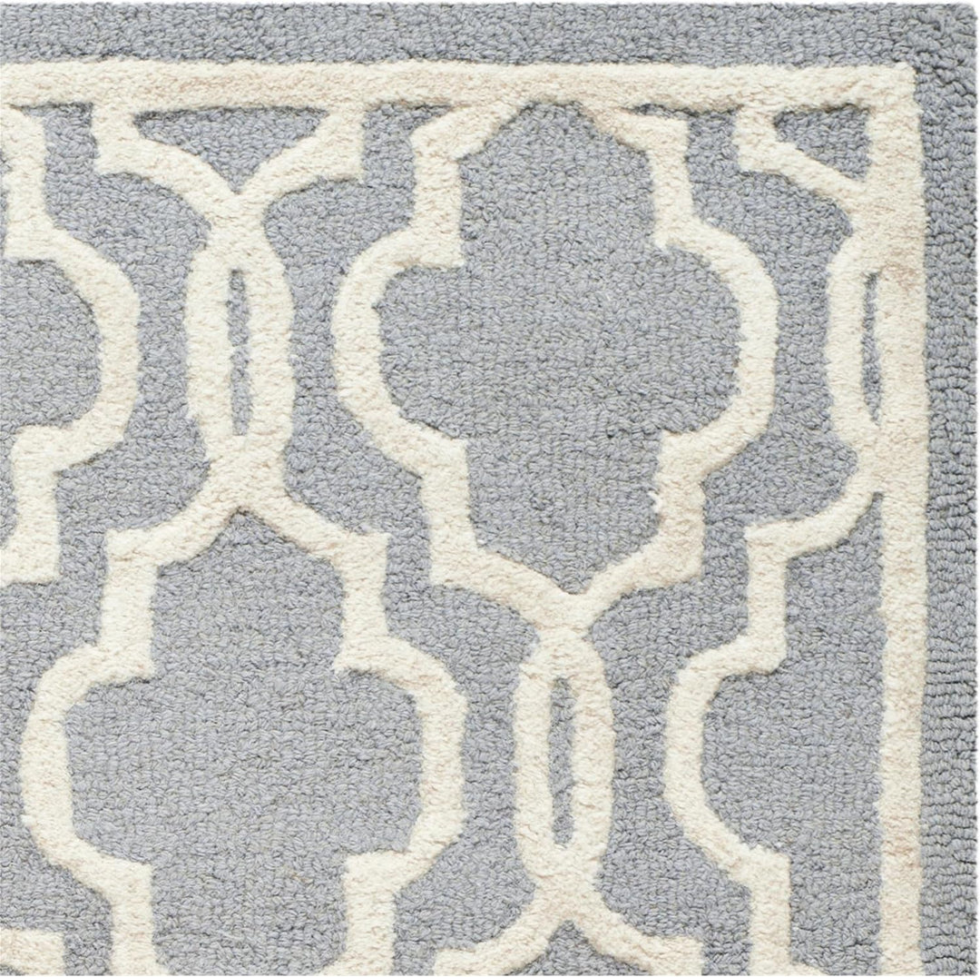 SAFAVIEH Spalier Teppich für Wohnzimmer, Esszimmer, Schlafzimmer - Cambridge Collection, Kurzer Flor