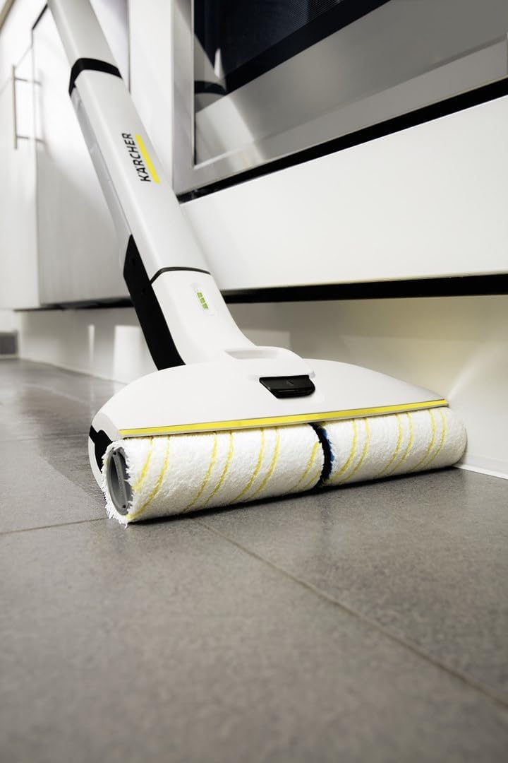Kärcher Elektrischer Wischmopp EWM 2, kabelloser Bodenreiniger mit 2 rotierenden Mikrofaserwalzen, A