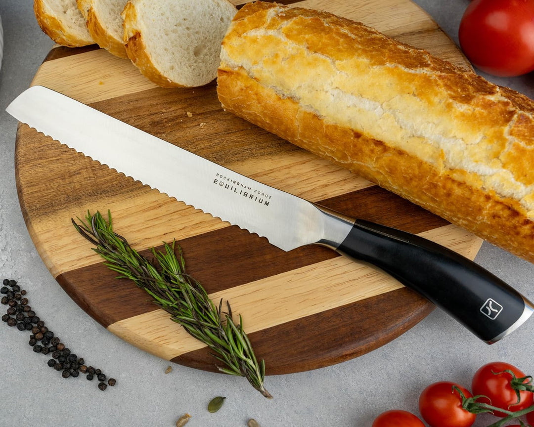 Rockingham Forge Equilibrium 8“ Brotmesser mit einer Klinge aus deutschem Edelstahl und einem schwar