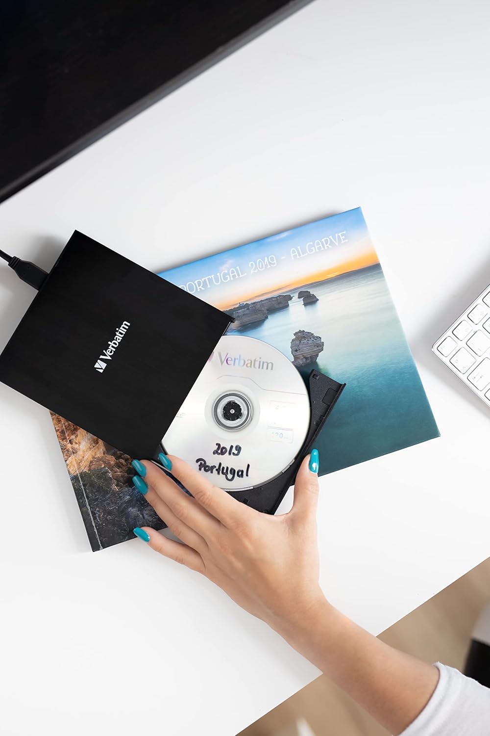 Verbatim Externer Slimline Bluray Writer mit USB 3.0-Kabel, externer DVD und Bluray Brenner, ideal f