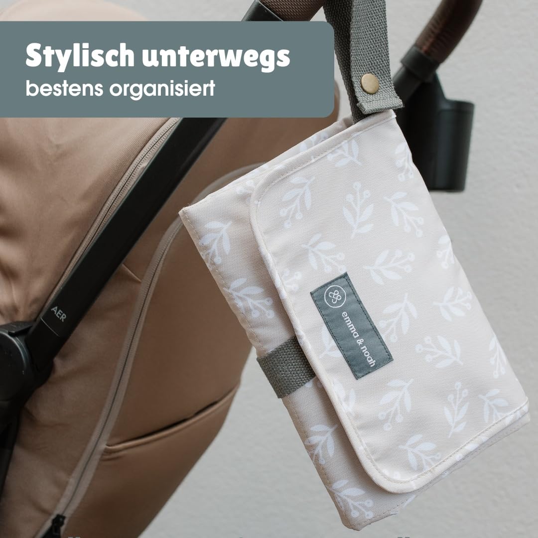 emma & noah Wickelunterlage für Unterwegs, 82x52 cm (gefaltet 25x18 cm), Abwaschbar, Wickeltasche mi