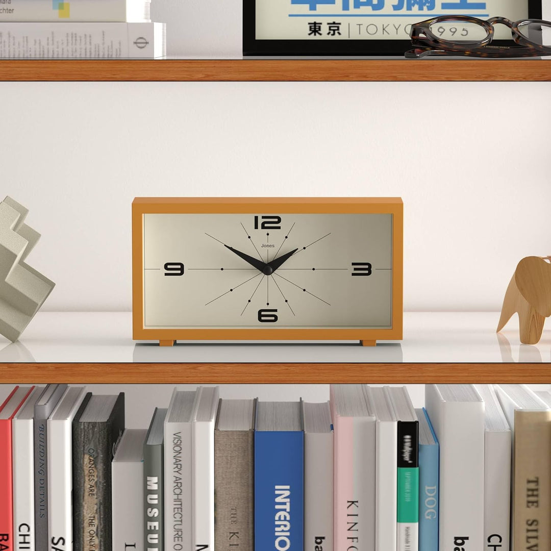 JONES CLOCKS® Odeon schreibtischuhr | Modernes rechteckiges Design | Senfgelb | Stilvoller retrolook