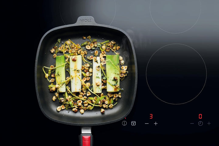 Woll Nowo Titanium Guss-Pfanne viereckig, 28x28 cm, 6.5 cm hoch, mit abnehmbarem Stiel-Geeignet für