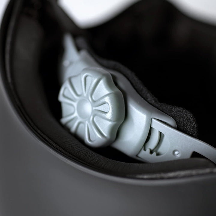 Mesle Wassersport Helm Ragnar, Wakeboard Helm Abnehmbarer Ohrenschutz, Kite Helm Schwarz XS, Schwarz